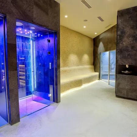 Апартаменты Woodside 416 *